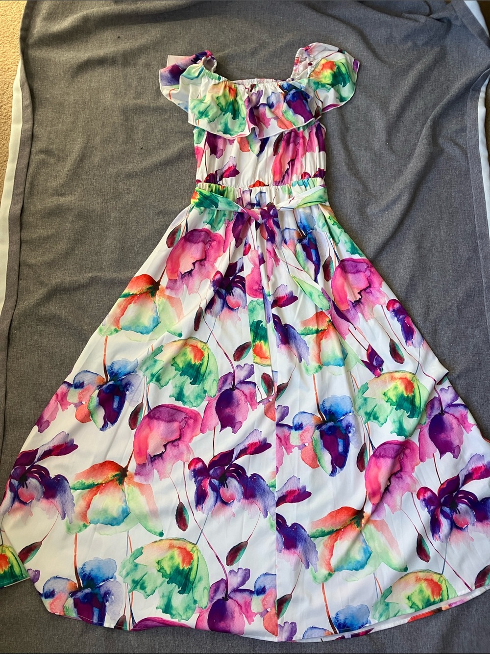 Off-Shoulder White Floral Maxi Dress with Multicolor Watercolor Print Size M